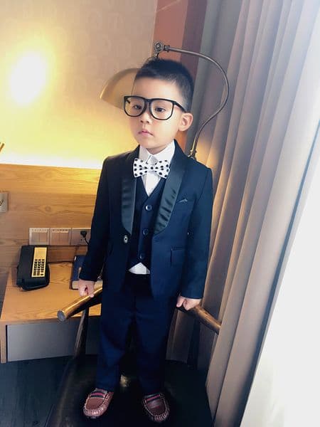 Custom Made Boy Tuxedos Shawl Black Lapel Children Suit Navy Blue/Wine Kid Wedding/Prom Suits (Jacket+Vest+Pants+Bow Tie+Shirt) NH5
