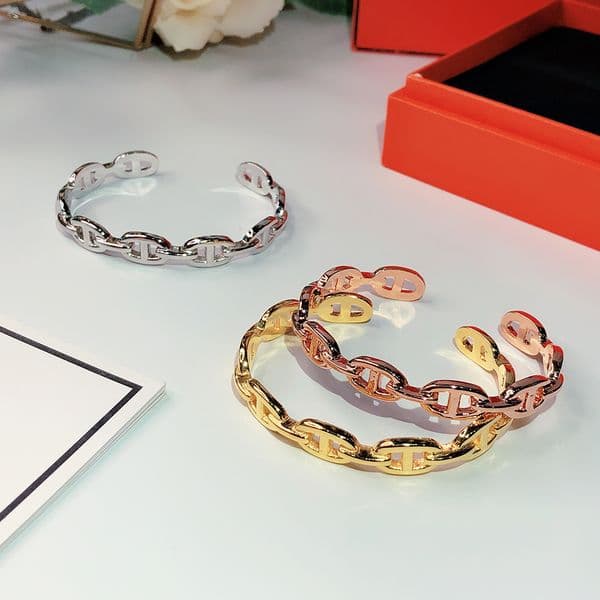 Hot sale S925 Silver Classic For Women Letter Round Simple Jewelry Bangle Set Quality Golden18K gold plating Superior quality Bracelets