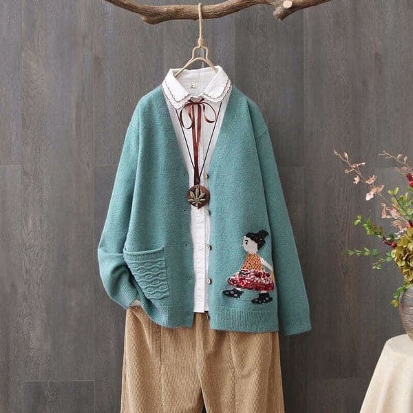 Knitted cardigan women's spring and autumn sweater coat loose women's lazy knit top women's long-sleeved short v-neck outer wear T200828