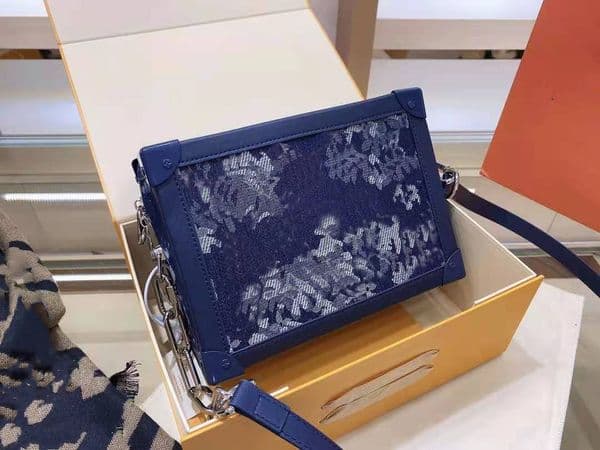 Canvas Box Messenger Bag Lady Reading One Girls Women Purses Tote Handbags Shoulderbag Handbag Shoulder Bags Aslant Package Quality Graffiti