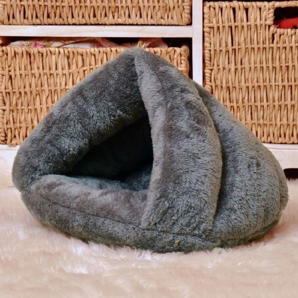 New Dog Cat Pet Beds Cotton Teddy Rabbit Bed House Snow Rena Dog Basket For Small Medium Dog Soft Warm Puppy Beds House LJ201203