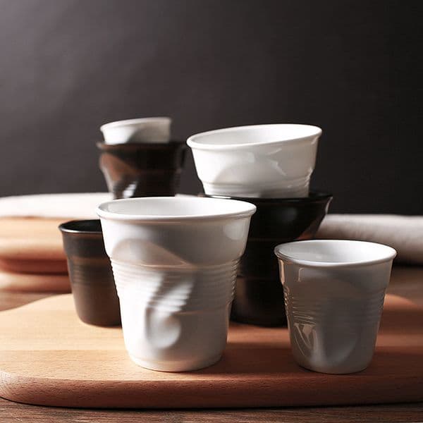 High Quality Ceramic Brief Porcelain Coffee Mugs Black Matt White European Style Breakfast Milk Tea Cup Origami Cups Drinkware LJ200821
