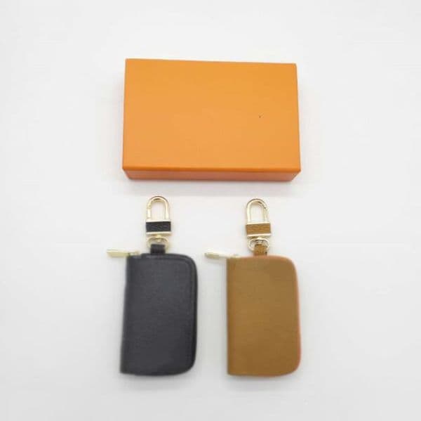 New Designer Key Buckle Bag Car Keychain Handmade Leather Keychains Man Woman Purse Bag Pendant Accessories 7 Color Option