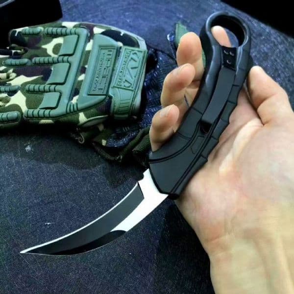 New Arrival Karambit Tactical knife Claw Knife 440C Wire Drawing Blade Zn al Alloy Handle Outdoor EDC Tool With Nylon Sheath