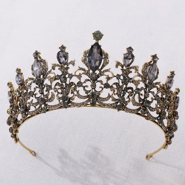 2026 Chic Bridal Accessories Stunning Crystals Pearls eer Crystals Wedding Tiaras And Crowns