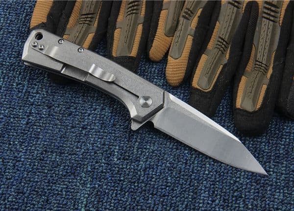 1Pcs Top Quality 0808 Flipper folding knife Folding Knife D2 Satin Blade Stone washed Stainless Steel Handle Ball Bearing Knives With Retail box Package