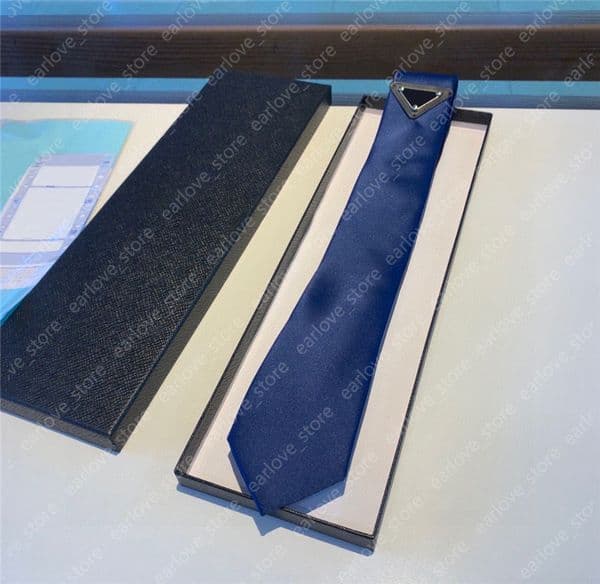 2024 Designer Mens Ties Men Necktie Fashion Design Neck Tie Triangle Luxurys Designers Business Cravate Neckwear Corbata Cravattino Male
