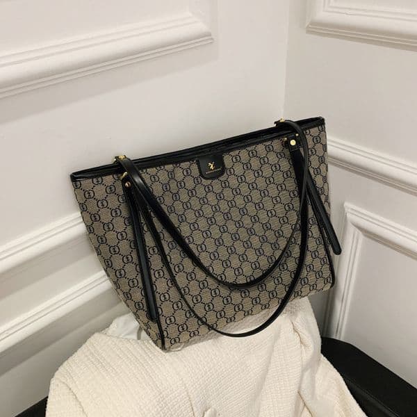 Luxury trendDesigner s Large capacity new fashion single shoulder bag portable Tote Bucket Bag
