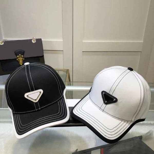 Four Season Ball Caps Mens Designer Stingy Brim Hats Women Outdoor Sport Baseball Cap With Inverted Triangle Men Womens Adjustable Snapback Hat