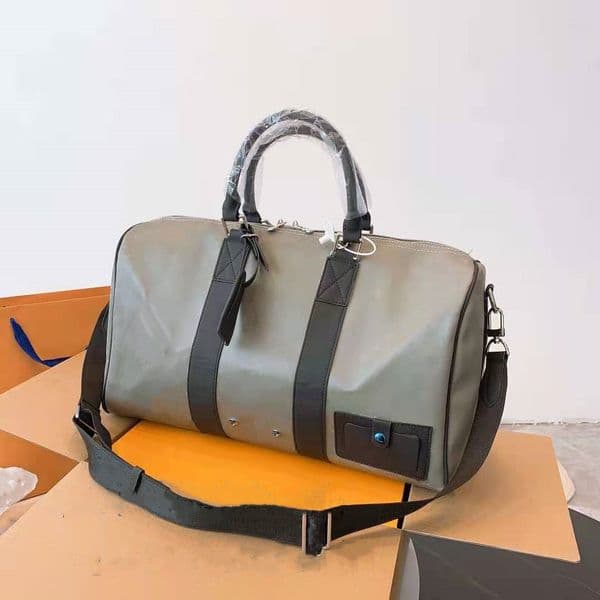 Designer designed travel bags fitness bag with quality the fabric is thick wearresistant and durable it is