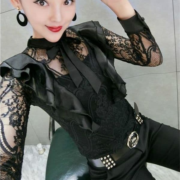 2020 Elegant Long Sleeve Hollow Out Lace Blouses Women Ruffles Bow Tie Lace Pullovers Shirts Women Hollow Out Lace Ruffles Tops X0708