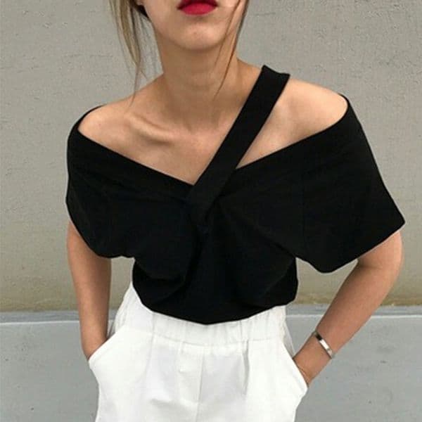 Summer V-Neck Sling Short-Sleeved T-Shirt Women's New Korean Splice Sexy Fashion Wild White Large Size Tees Female Tops WA503 210302