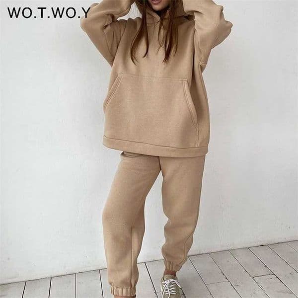 WOTWOY Thickened Fleece Hooded Sweatshirt and Pants Two Pieces Set Women Autumn Winter Warn Hoodies Casual Solid Sweatpants 211105