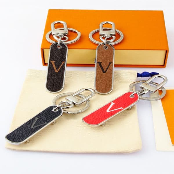 Designer Luxury Car Keychains Fashion Key Buckle for Women Men Couple Handmade Scooter Keychain Holder key Rings chain Pendant Accessories