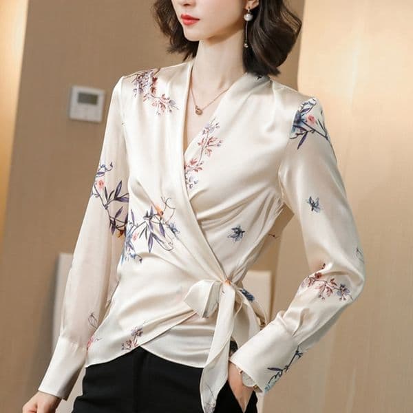 Korean Silk Women Blouses Woman Satin Print Shirt Women Long Sleeve Silk Blouse Tops Plus Size Elegant Woman Satin Floral Blouse 210317