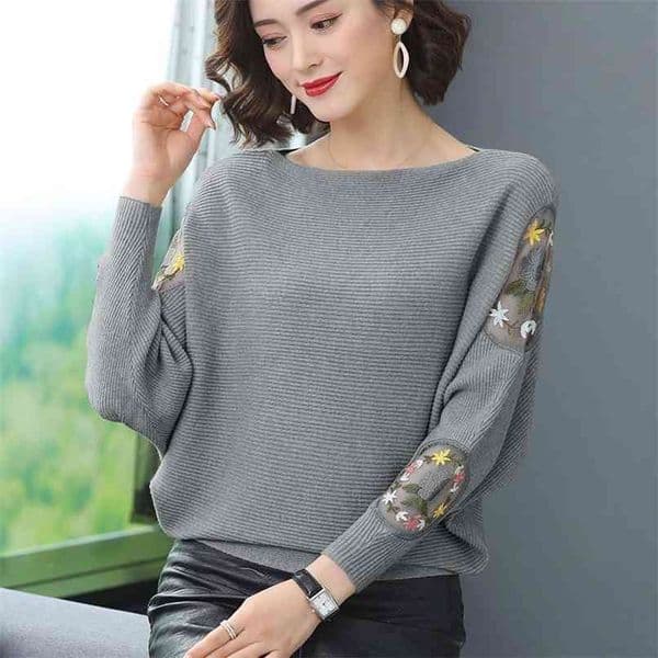 Flower Embroidery Batwing Sleeve O-Neck Spring Sweaters Women Casual Loose Knitted Pullovers Large Size Knitwear Tops Female 210918