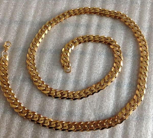 Good quality Gold Color Stainless Steel Fashion Curb Chain Necklace for Holiday Gifts Jewelry for women Men Gift 5mm 24''
