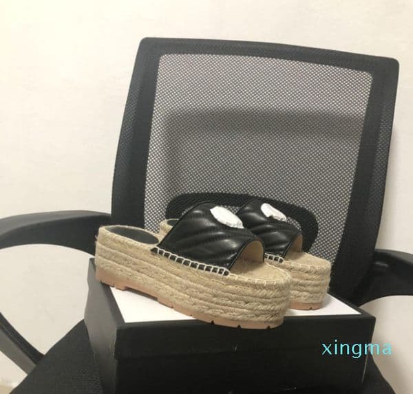 Women Rivets Bow knot Flat Slippers sandals Girls Flip Flops studded Summer Shoes Cool Beach Slides Jelly