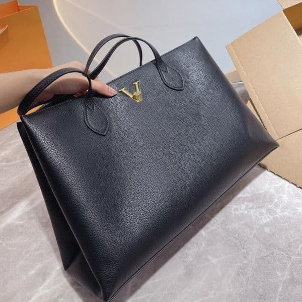 Oversize Women Handbags Purses Designers Luxurys Shopping Bag High Quality Leather with Metal Letters Large Capacity Christmas Designer Bags