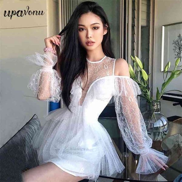 Free Lace Stitching Rayon Bandage Dress Women's Summer Sexy Round Neck Hollow Lantern Long Sleeve Mini Vestidos 210524