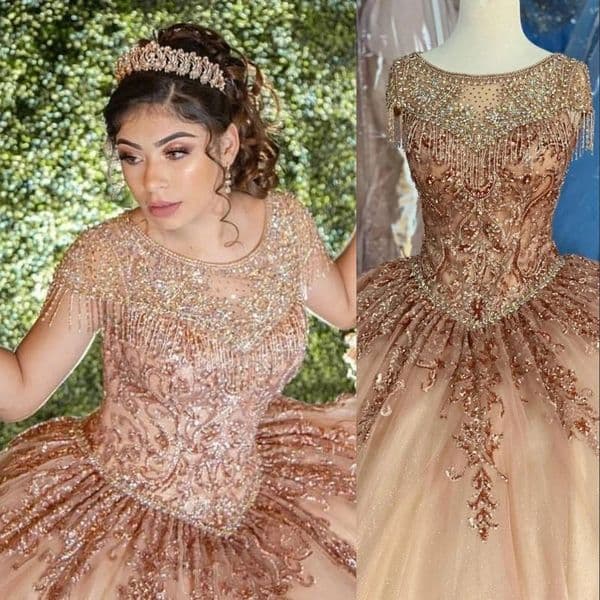 2023 Quinceanera Dresses Sexy Rose Gold Sequined Lace Ball Gown Jewel Neck Cap Sleeves Crystal Beads Short Sleeve Sweet 16 Party Dress Prom Evening Gowns Sequins