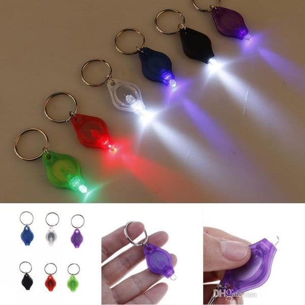 Household Sundries Mini LED Flashlight Keychain Portable Outdoor partys Keyring Light Torch Key Chain Emergency Camping Lamp Backpack