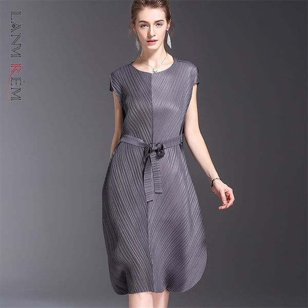 Women Pleated Big Size Irregular Bandage Dress Round Neck Sleeveless Loose Fit Fashion Summer 2E1610 210526