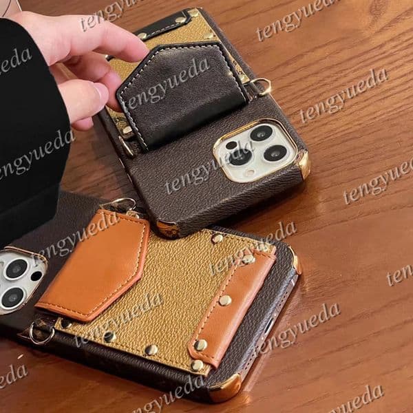 Fashion Designer Phone Cases for iPhone 17 Series 16 16pro 15 14 13 12 11 pro max Leather Card Holder Luxury Cellphone Case Cover with Lanyard