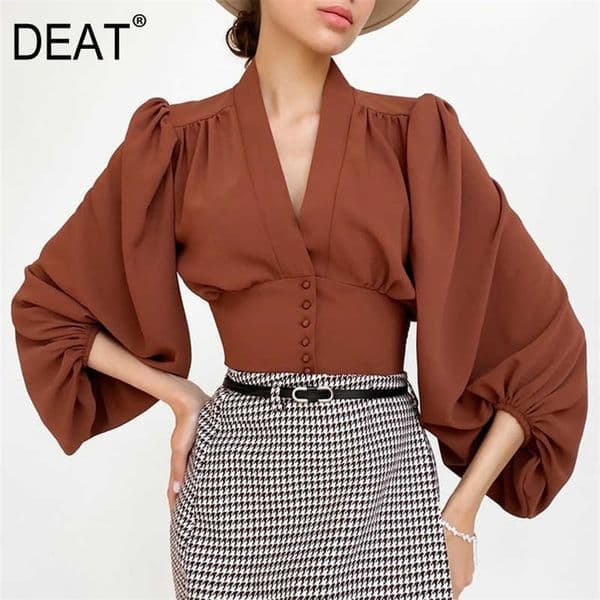 DEAT Spring Summer Arrivals Three Quarter Lantern Sleeve V Neck Short Slim Temperament Fashion Shirt Women ML519 210709