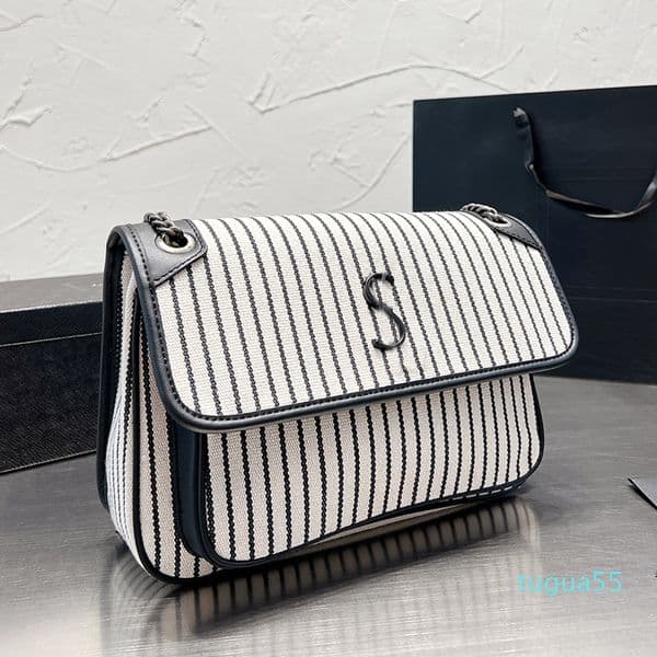 2025--10A Designer Canvas Messenger Bag Shoulder Messenger Bag Silver Chain Envelope Bag Black and White Stripes