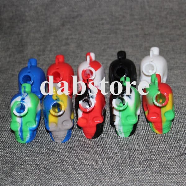 New Skull Travel Mini Bongs The silicone Blunt Bong Bubbler Smoking Bubble Small Water Pipe Small Pipes Hand Pipe