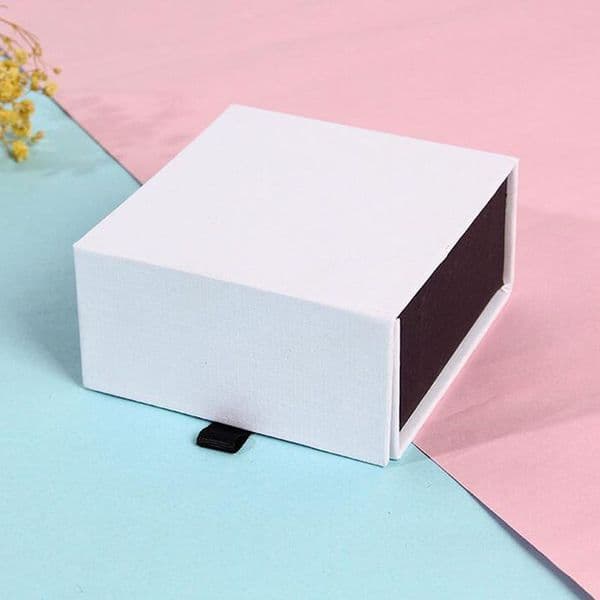 Jewelry Box Paperboard Earring Box with Magnetic Ring Display Sponge Box Necklace White Gift Packaging Case ZA5702