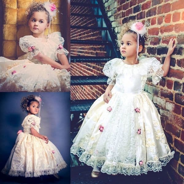 Vintage Flower Girls Dresses For Weddings Lace Appliques Ball Gown First Communion Dress With Sleeves Kids Pageant Gowns With Big Bow Back