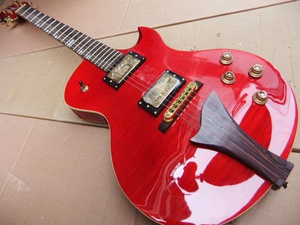 Free shippingWholesale New Customize 6 String Electric Guitar Wood Stringtail Mahogany Body In Cherry Red 110508
