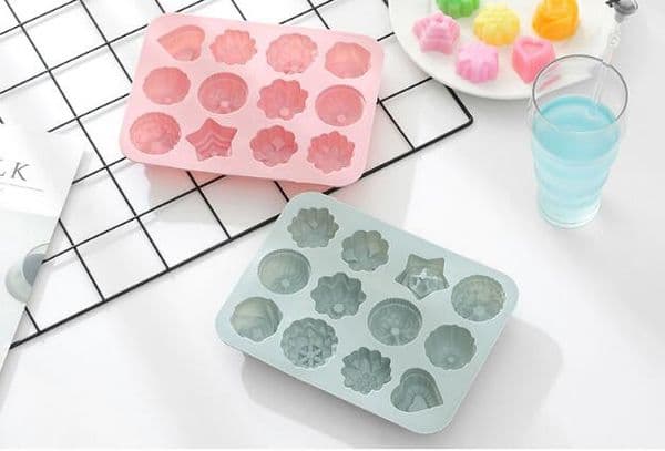 Silicone cake mold 12 different flower - shaped silica cake mold