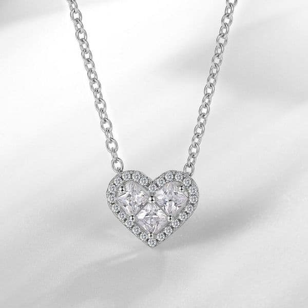 Cute Sweet Fashion Jewelry 925 Sterling Silver Princess Cut Three White Topaz CZ Diamond Heart Pendant Women Wedding Necklace With Chain
