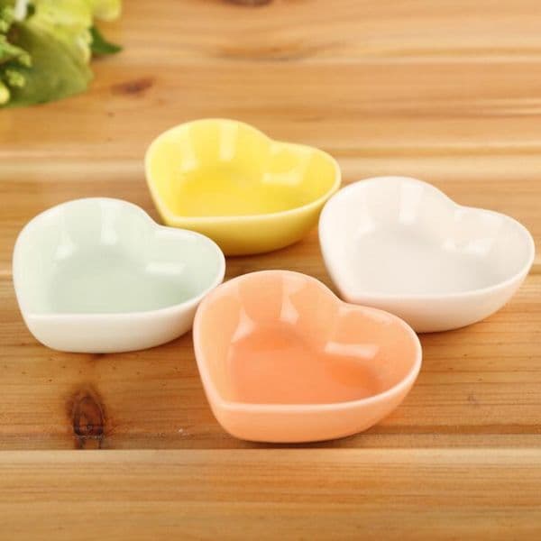 Ceramic Hot Pot Seasoning Ceramic Heart-Shaped Kitchen Multi-Purpose Dish B2