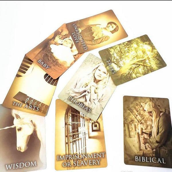 English Oracle cards deck, tarot cards manual fortune telling fate board game card game for women