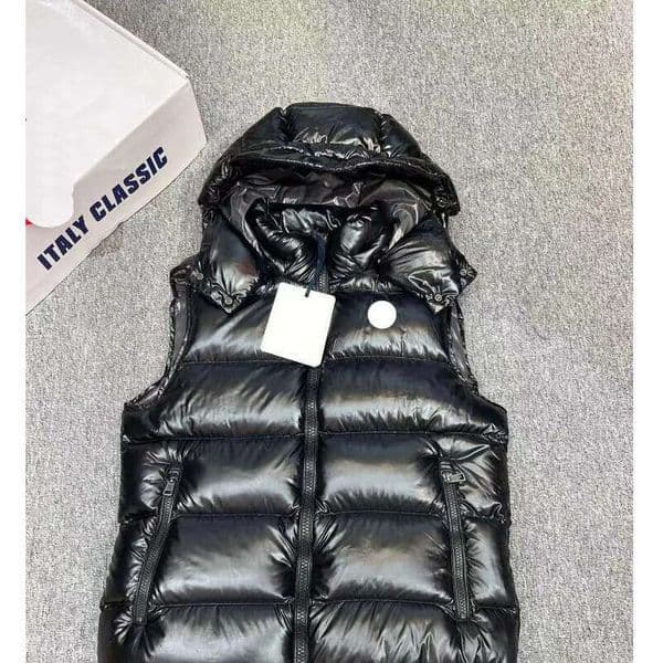 Men's Vest Designer Puffer Gilet Luxury Down Woman Outdoors Sports Jacket Coats Feather Filled Material Vests Graphite Couple Outdoors Sports Jacket Coats