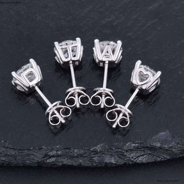 6.5mm Luxury Jewelry 925 Sterling Silver VVS Silicon Stone VVS Moissanite Side Letter Heart Shape Solitaire Stud Earrings
