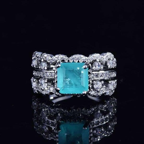 New Design Finger Silver Color Women Ring Simple Anniversary Gift Imitated Paraiba Emerald Tourmaline Square Stone Jewelry