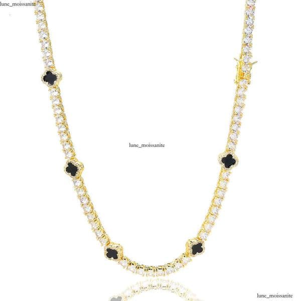 VVS Moissanite Women's Exquisite S925 Silver Silicon Stone Custom Chain 4mm Clover Necklace Fashion Hip-Hop Style Gift