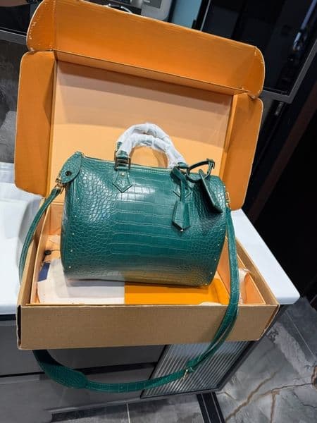 30cm pillow bag crocodile leather totes Cosmetic Bag women Fashion shopping shoulder bag designer bag handbgas wallet Travelling bag crossbody bag basket bag purse