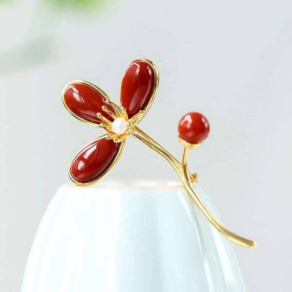 Inspiration Inlaid Southern Red Tourmaline Clover Pearl Brooch Women's Delicate Charm Anniversary Jewelry
