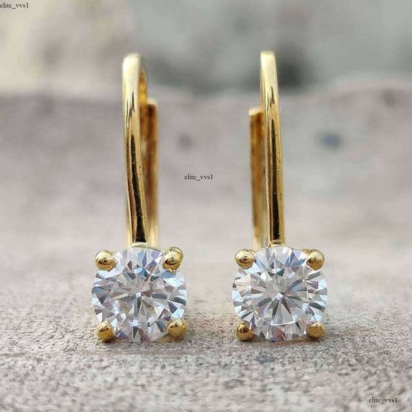 Custom Made Factory New 4-Prong Design Shiny Imitation VVS Moissanite for Women Fashion Jewelry Gold-Plated Straight Pull Hoop Earrings