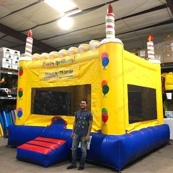 Outdoor Activities 4x4m (13.2x13.2ft) with blower Tarpaulin Inflatable Birthday Bouncer Candles Bounce House for Sale
