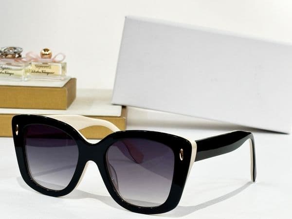 Sunglasses For Men Women Fashion 7203 Summer Designer Stylish High Street Catwalk Style Anti-Ultraviolet UV400 Square Acetate Full Frame Glasses Random Box