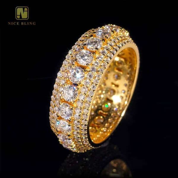 Luxurious Rapper Jewelry Gold-Plated Solid Inner 925 Sterling Silver Hip-Hop Full Iced VVS Moissanite Ring