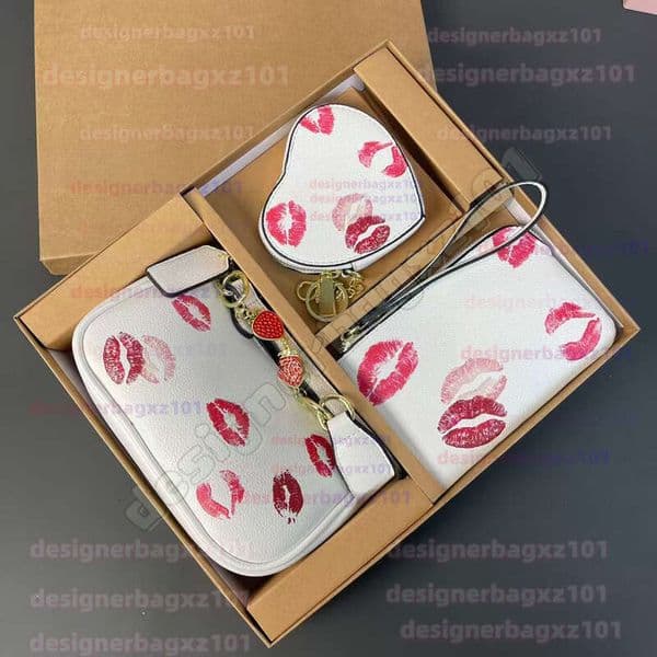 Couchbag Coucher Bags Card Holder Luxury Totebag Designer Bags For Women Highest Quality Strawberry Print Three-piece Set Printed Square Shoulder Crossbody