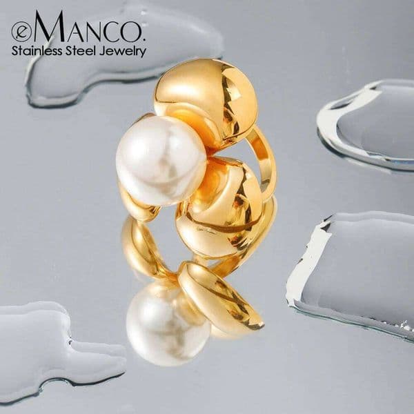 eManco Stainless Steel Glossy Triple Petal Flower Inlaid Pearl Exaggerated Ring Womens Exquisite Jewelry Gift Factory Direct